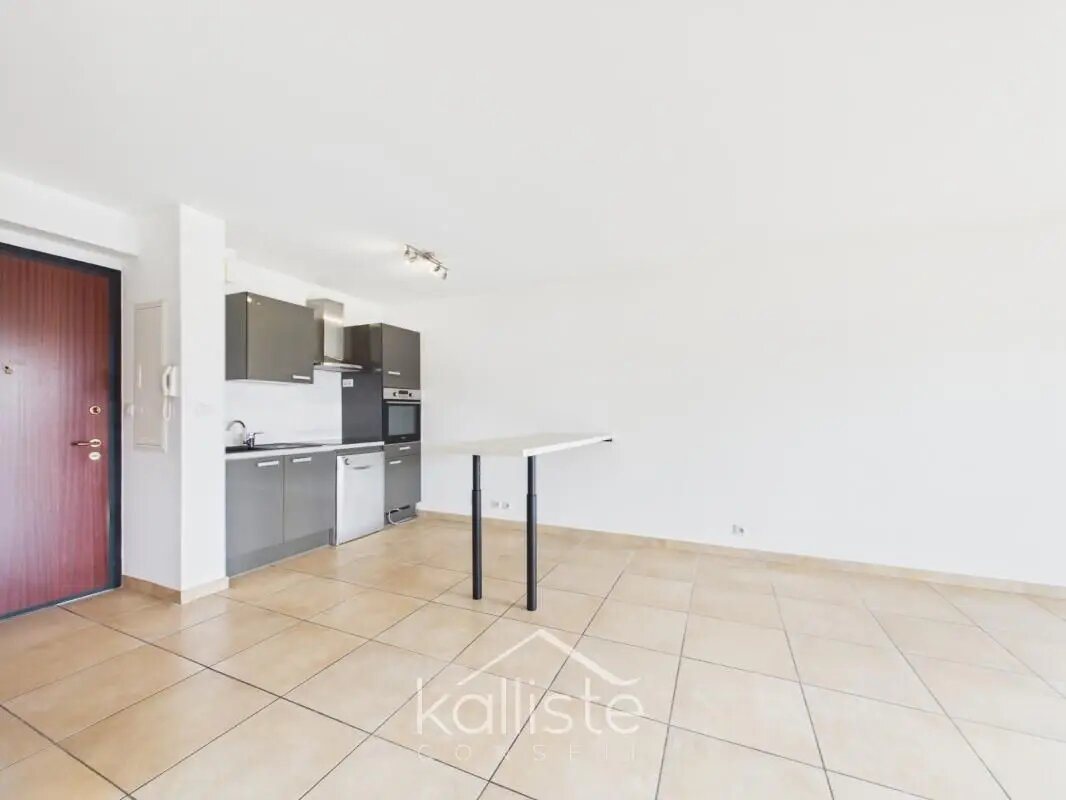 Appartement à louer, 90m², Ajaccio