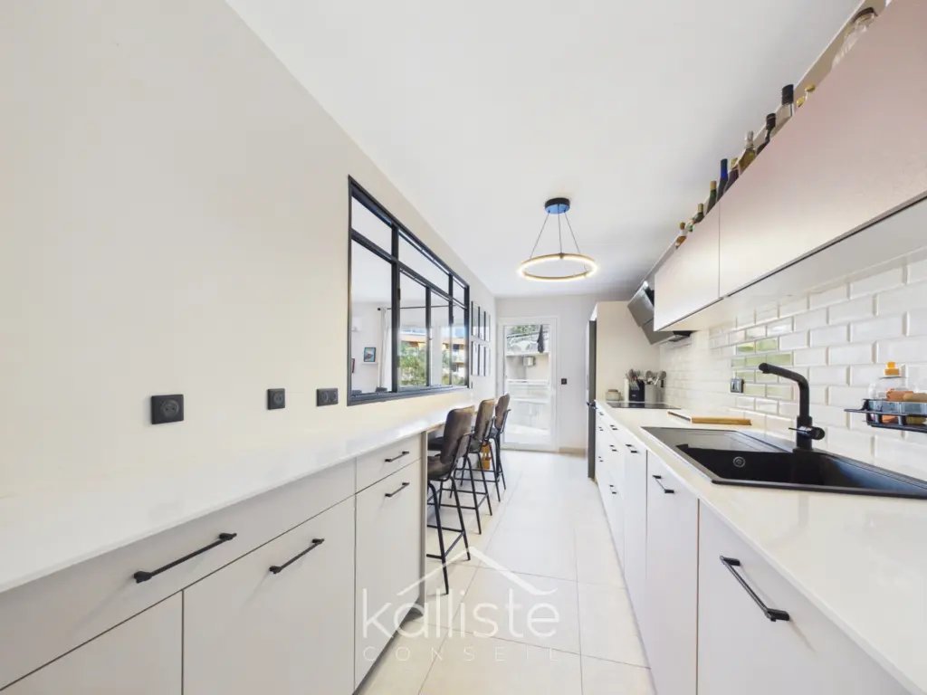 Appartement à louer, 84m², Ajaccio