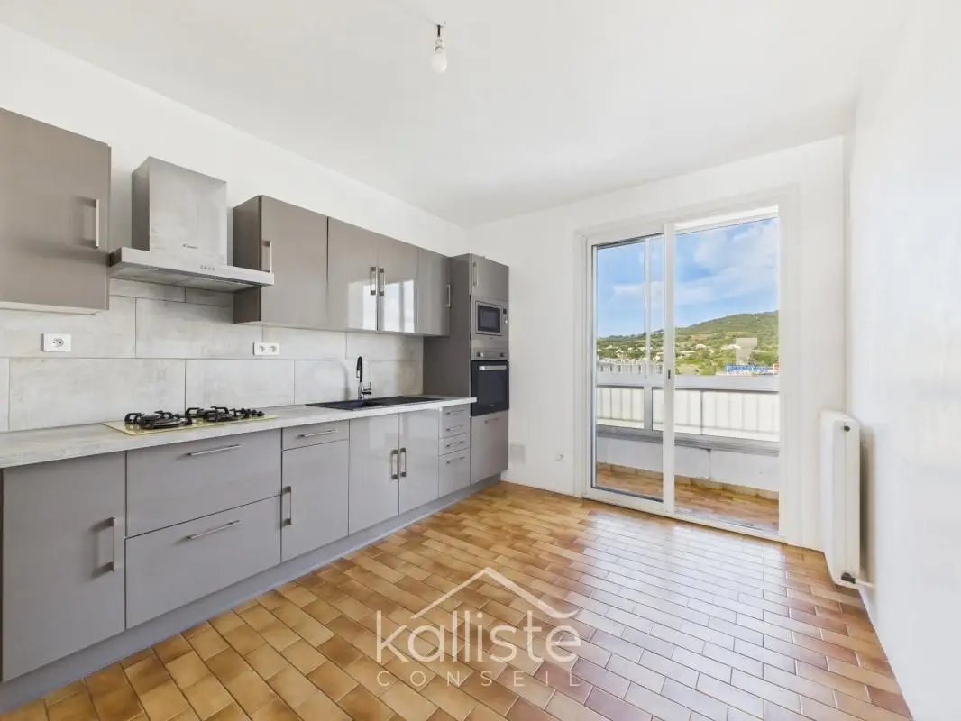 Appartement à vendre, 100m², Ajaccio