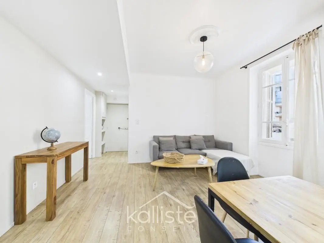 Appartement à louer, 58m², Ajaccio