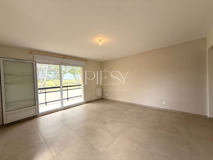 Appartement à louer, 69m², Valleiry