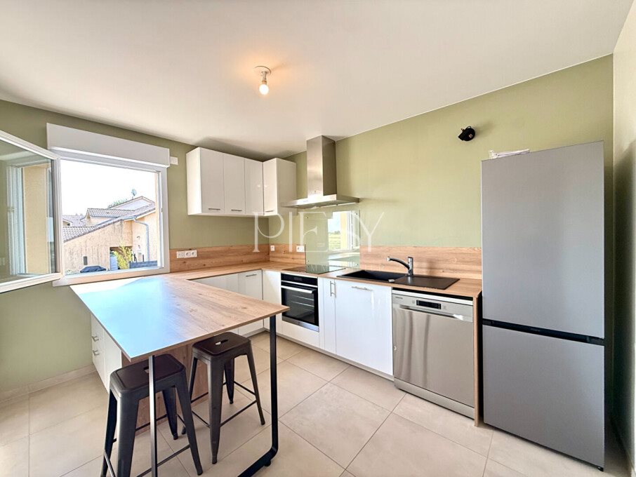 Appartement à louer, 69m², Valleiry