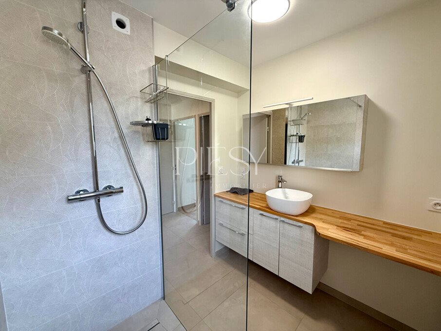 Appartement à louer, 69m², Valleiry