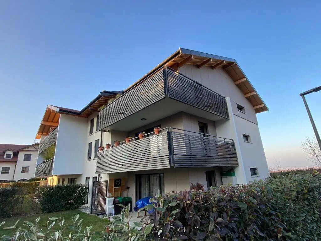 Appartement à louer, 87m², Neydens