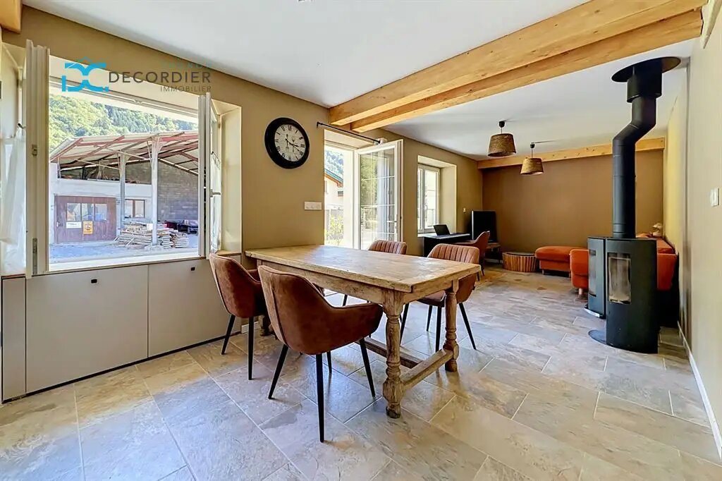 Maison à vendre, 81m², Orcier