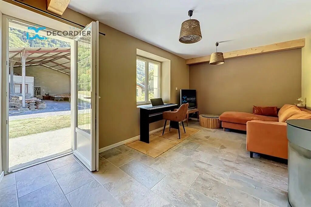 Maison à vendre, 81m², Orcier