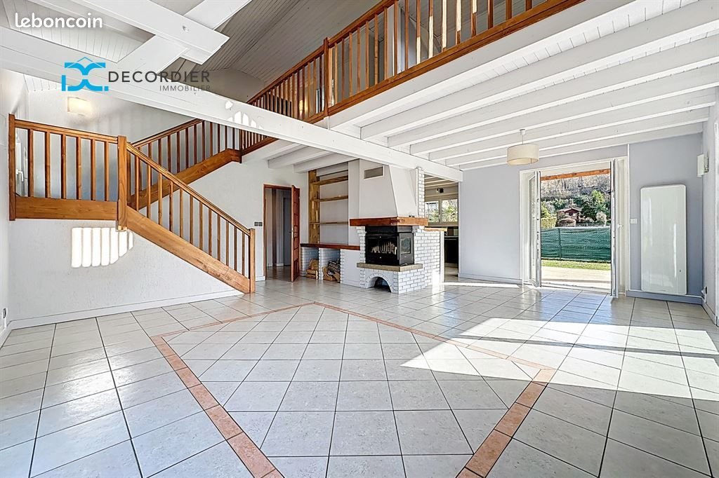 Maison à vendre, 208m², Neuvecelle