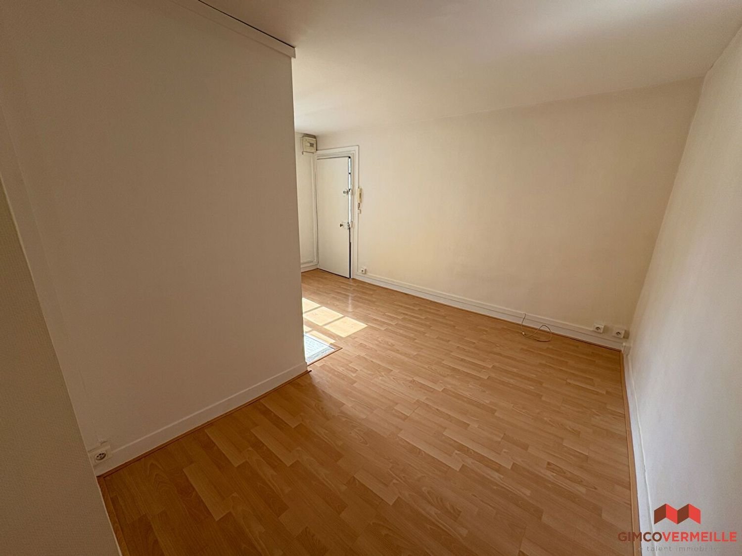 Appartement à louer, 17m², Versailles