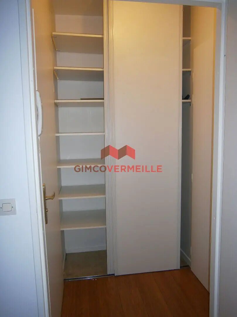Appartement à louer, 25m², Voisins-le-Bretonneux