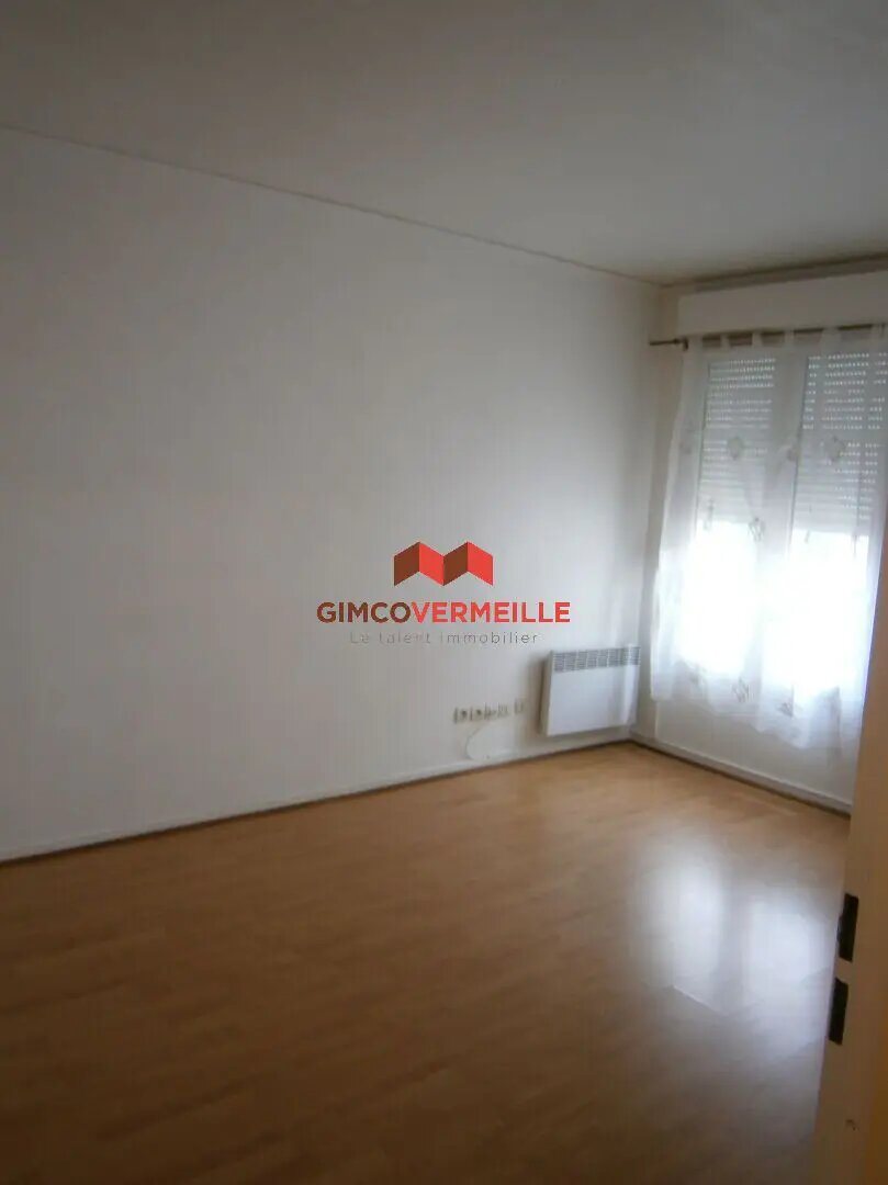 Appartement à vendre, 21m², Voisins-le-Bretonneux
