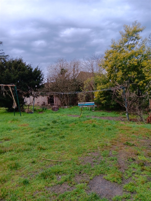 Montpon centre · à Montpon-Ménestérol · 838 m² · 29 500 €