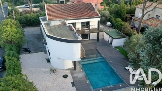 Maison à vendre, 279m², Saint-Raphaël
