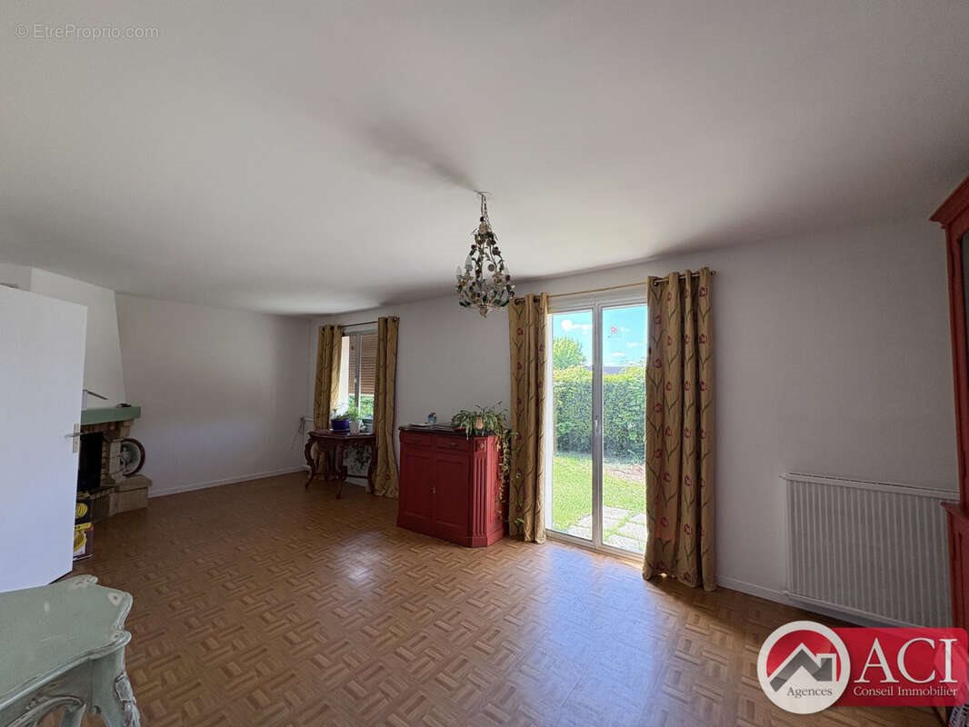 Maison à vendre, 88m², Bornel