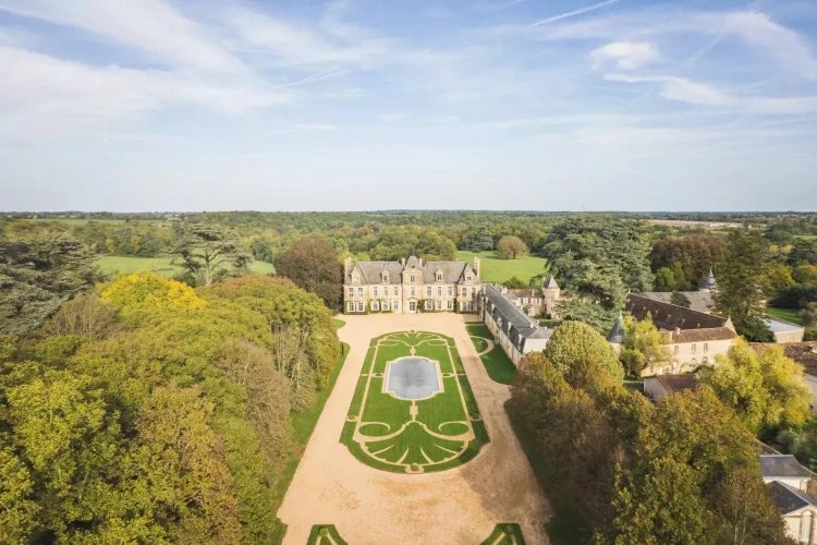 Maison à vendre, 2415m², Poitiers