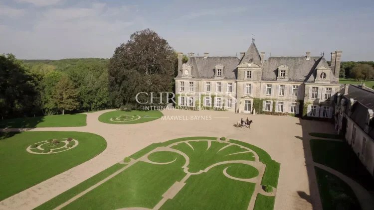 Maison à vendre, 2415m², Poitiers