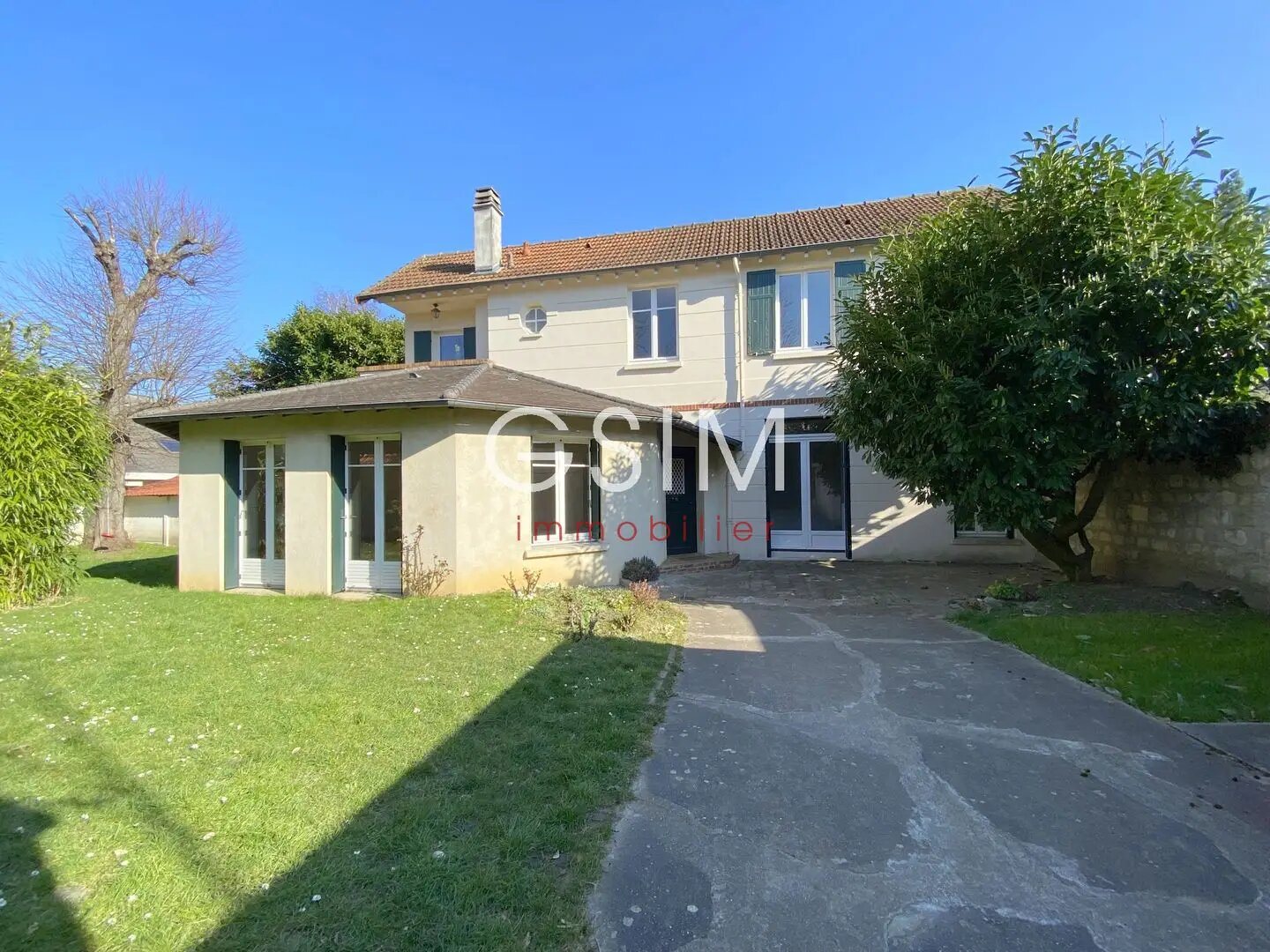 Maison à louer, 130m², Garches