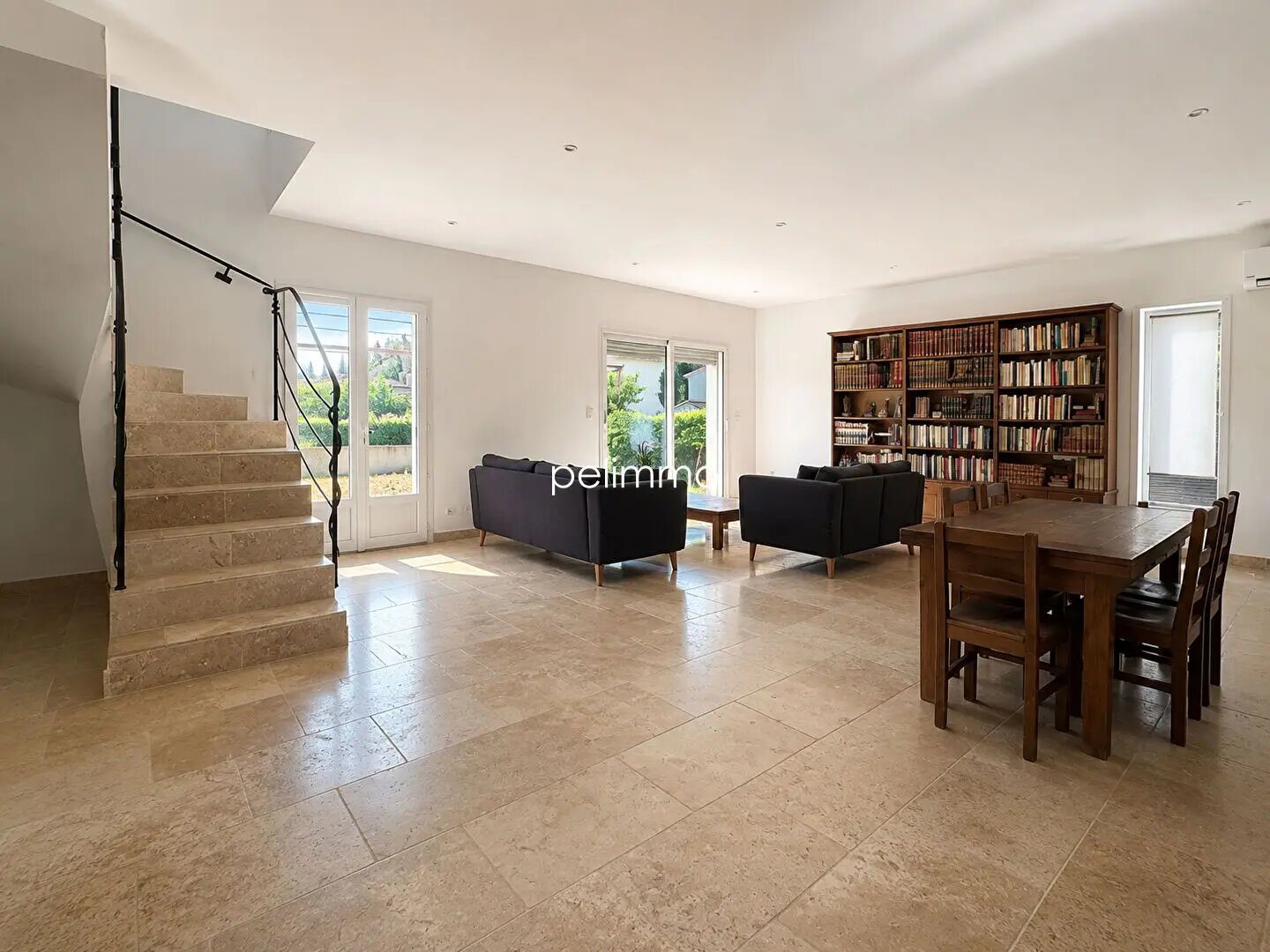 Maison à vendre, 141m², Eyguières