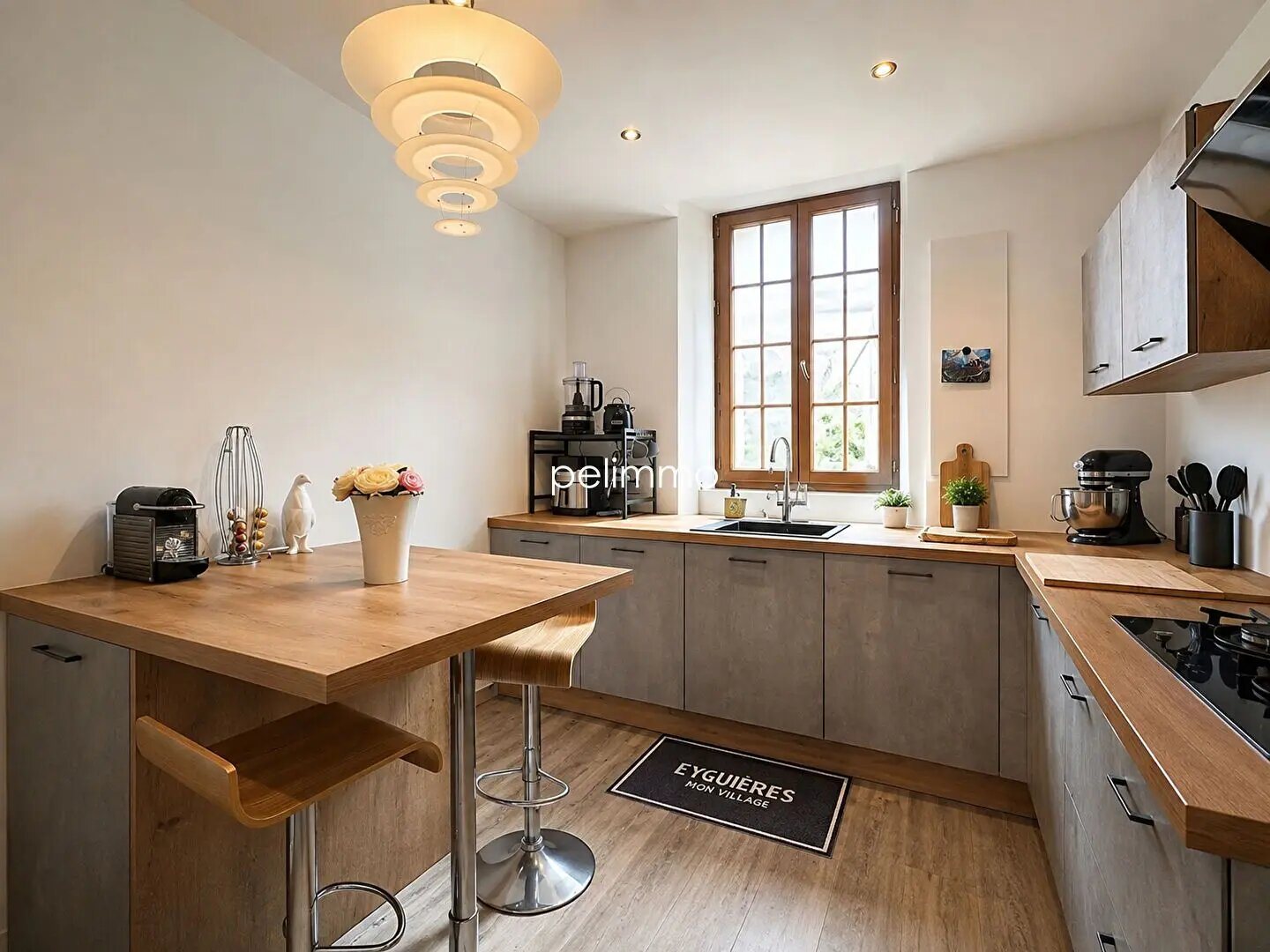 Maison à vendre, 84m², Eyguières