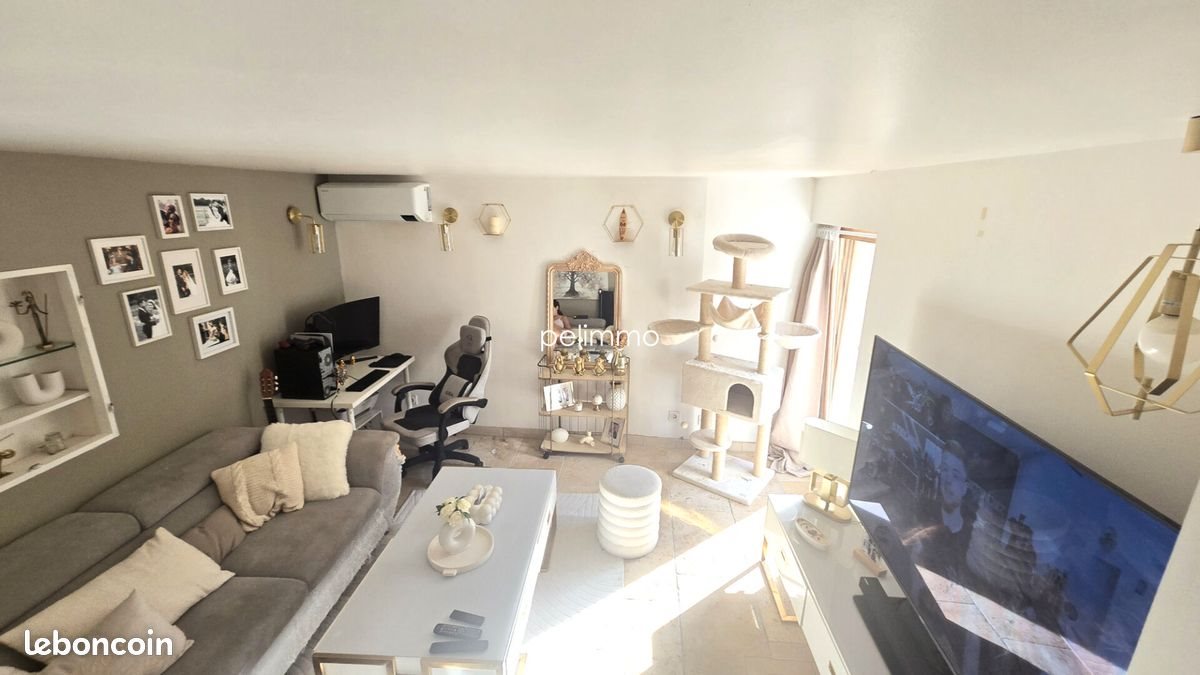Maison à vendre, 61m², Aureille