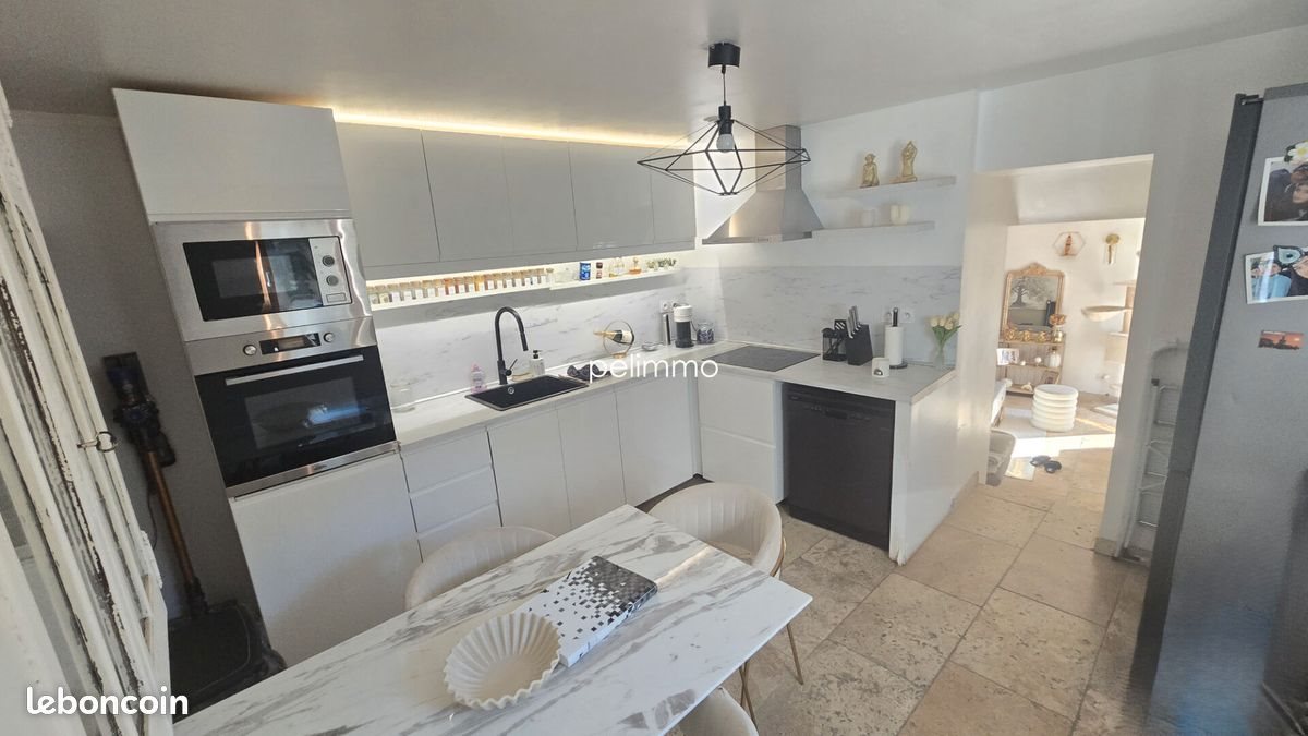 Maison à vendre, 61m², Aureille