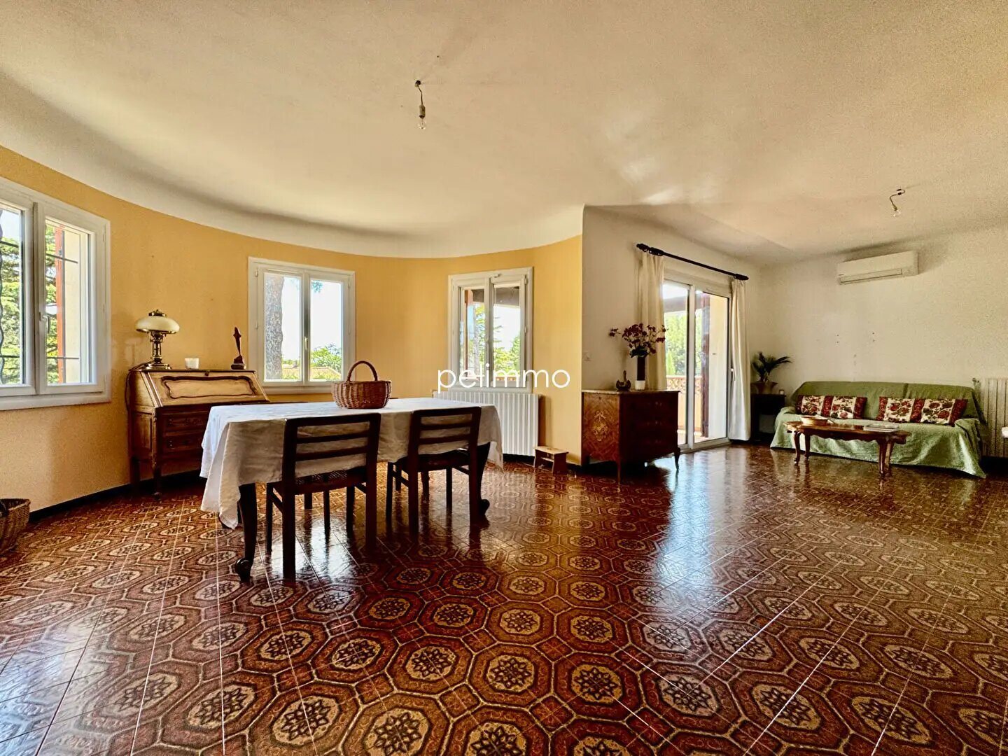 Maison à vendre, 230m², Eyguières