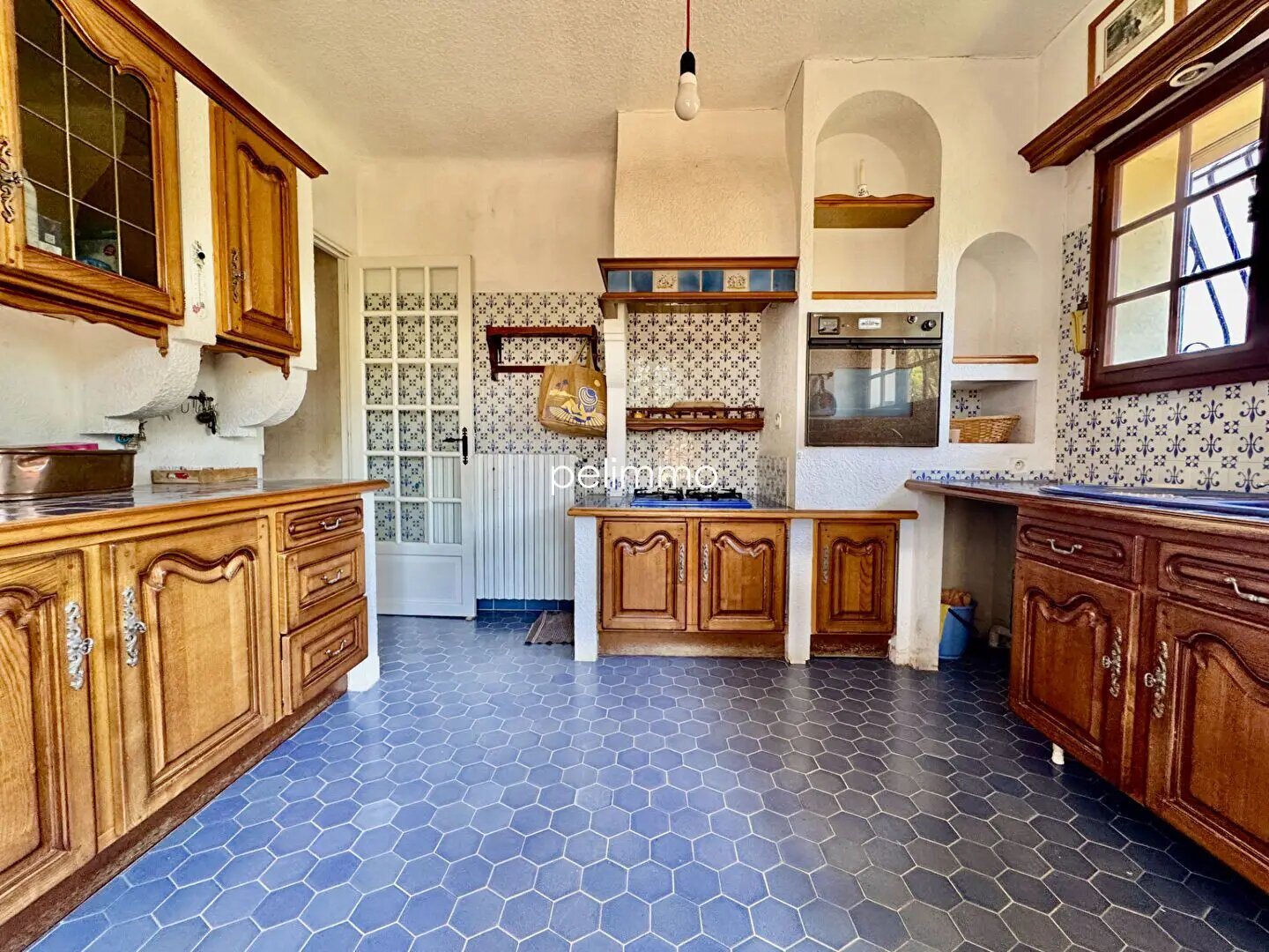 Maison à vendre, 230m², Eyguières
