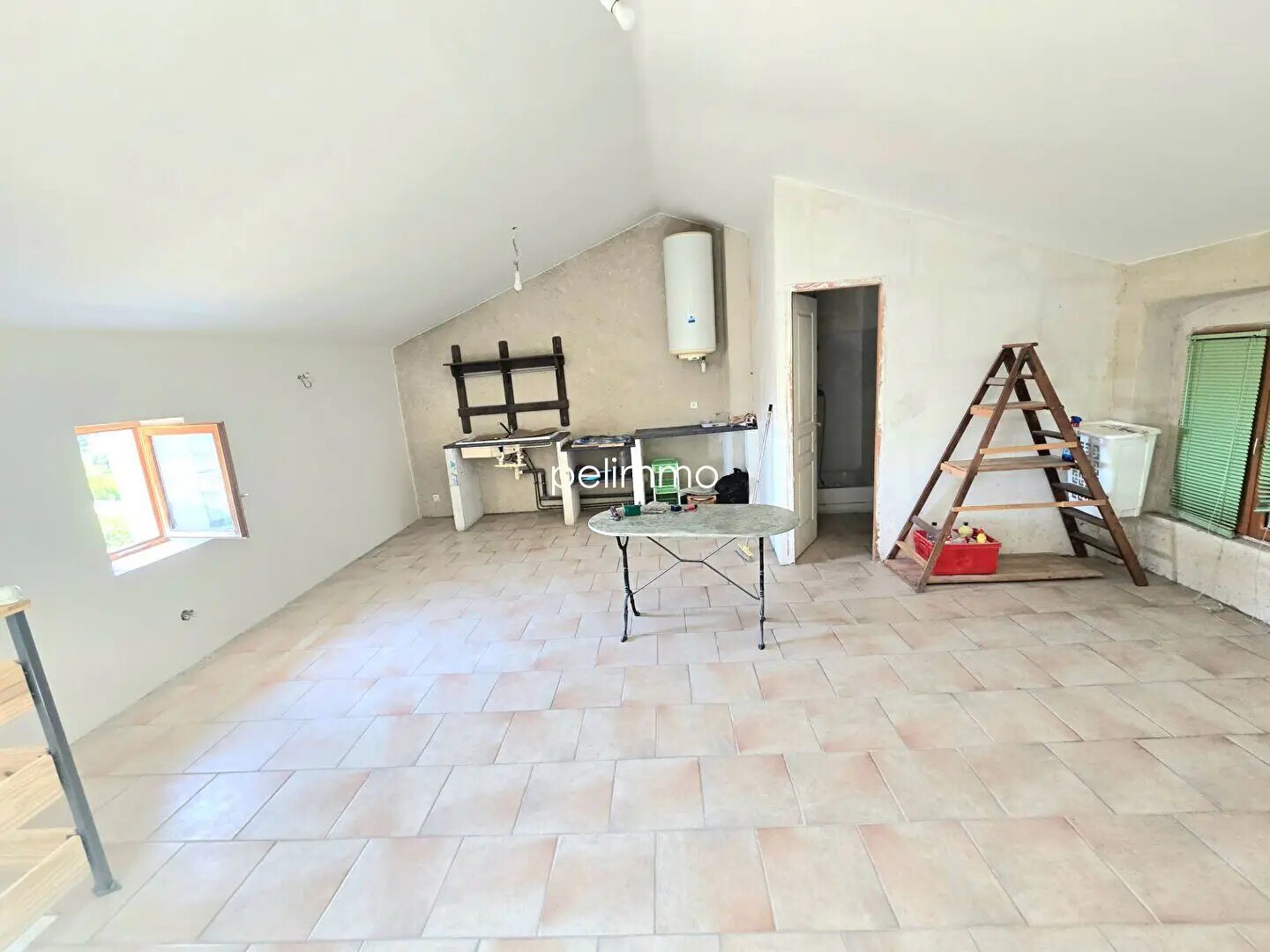 Maison à vendre, 99m², Eyguières