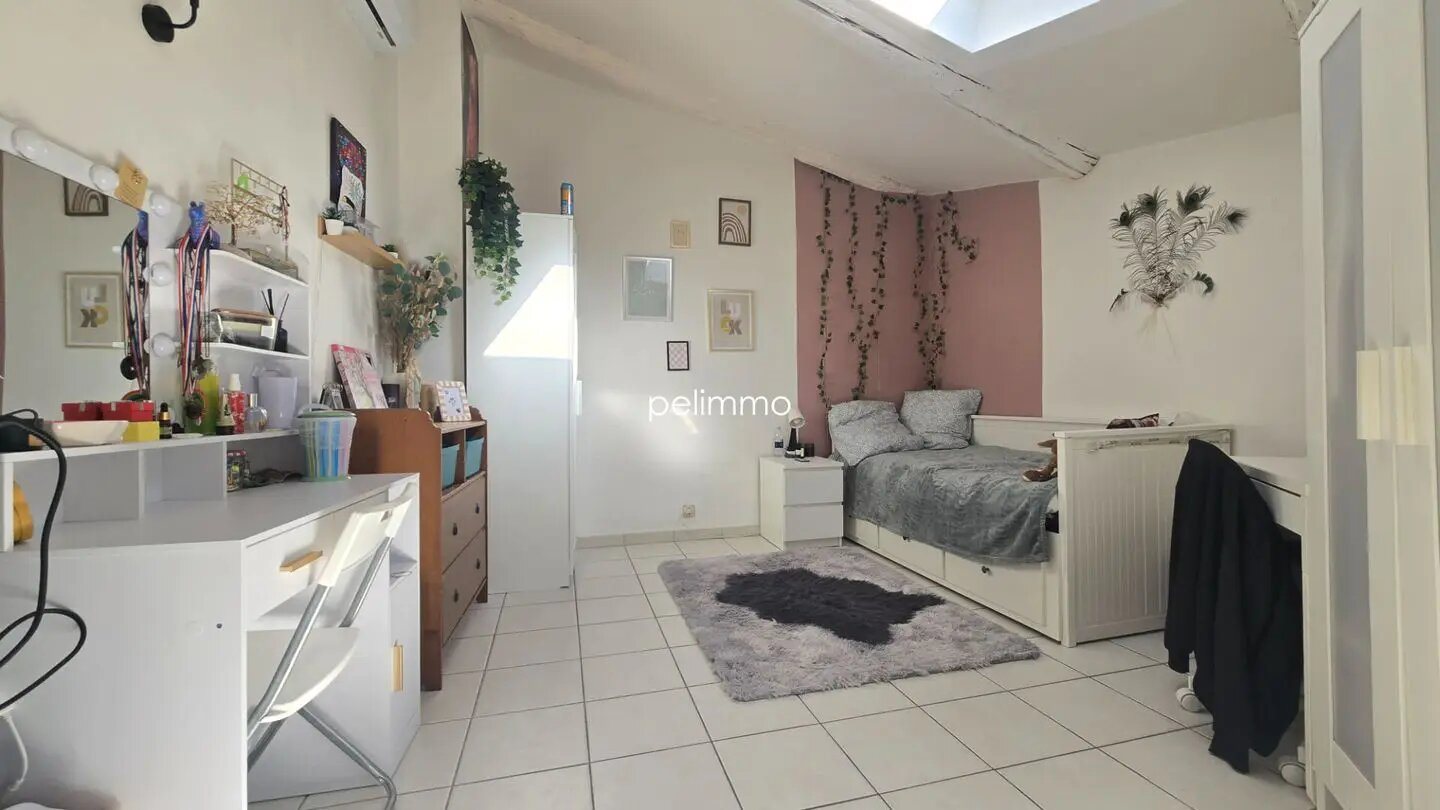 Maison à vendre, 70m², Eyguières