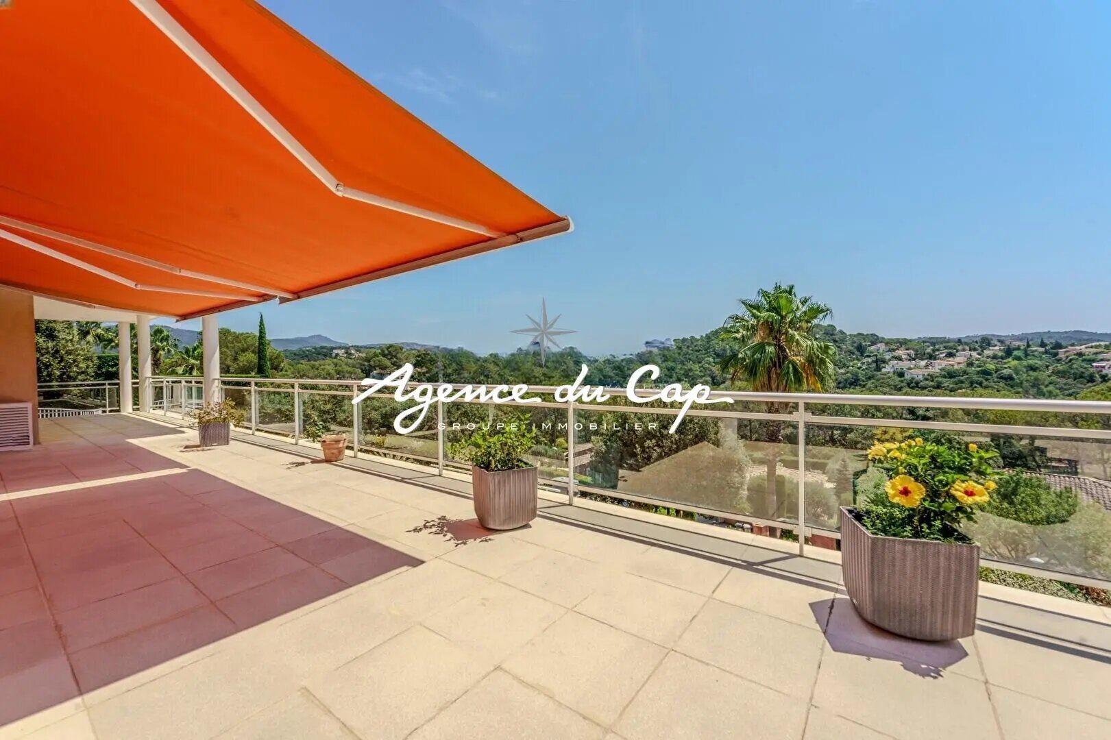 Maison à vendre, 297m², Saint-Raphaël