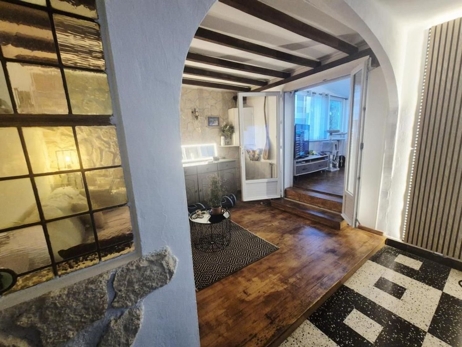 Maison à vendre, 141m², Saint-Julien-les-Rosiers