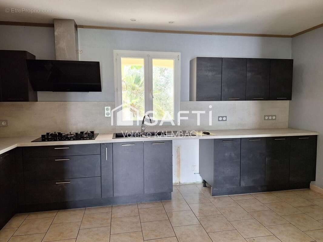 Maison à vendre, 137m², Réparsac