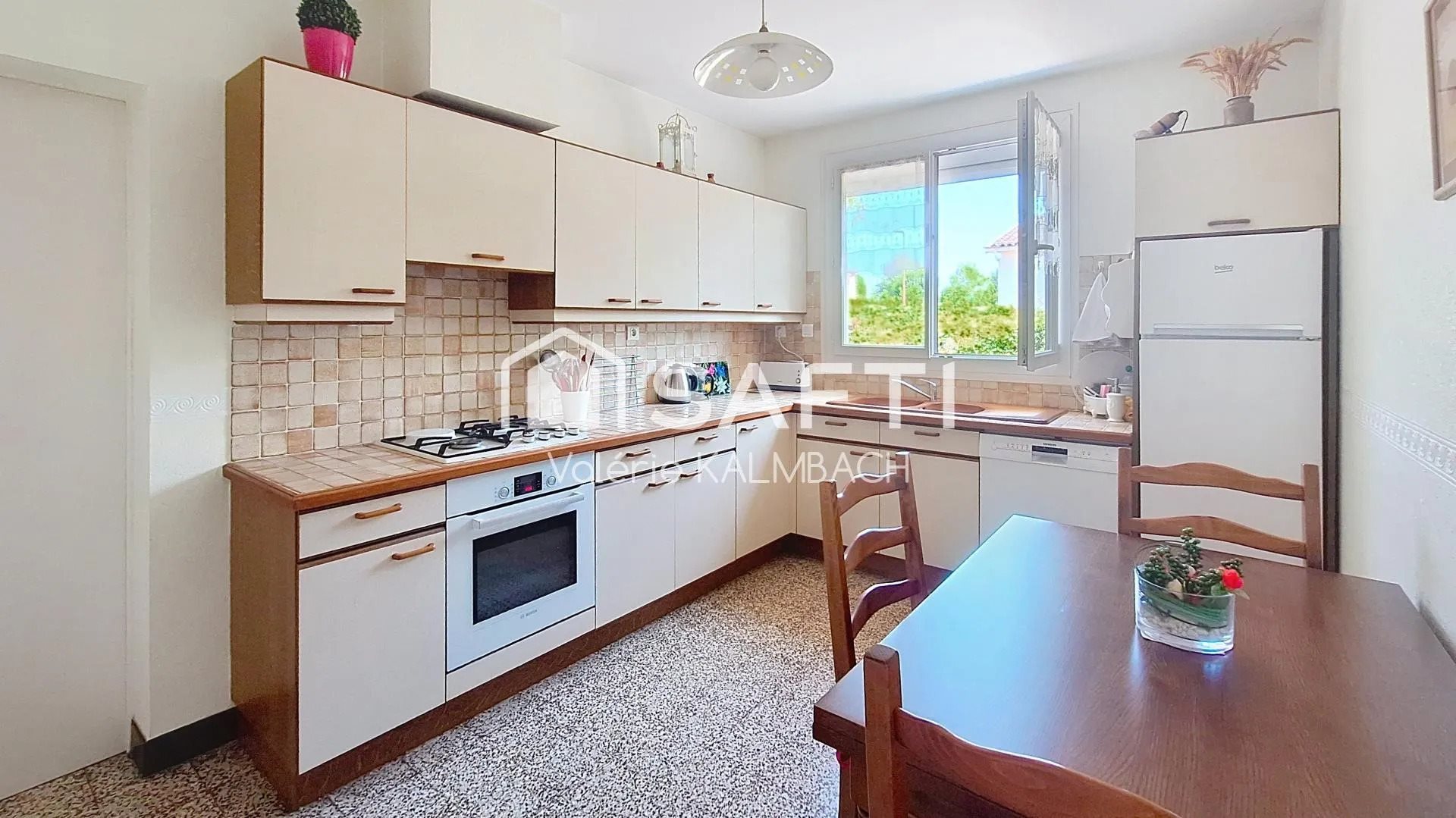 Maison à vendre, 102m², Châteaubernard