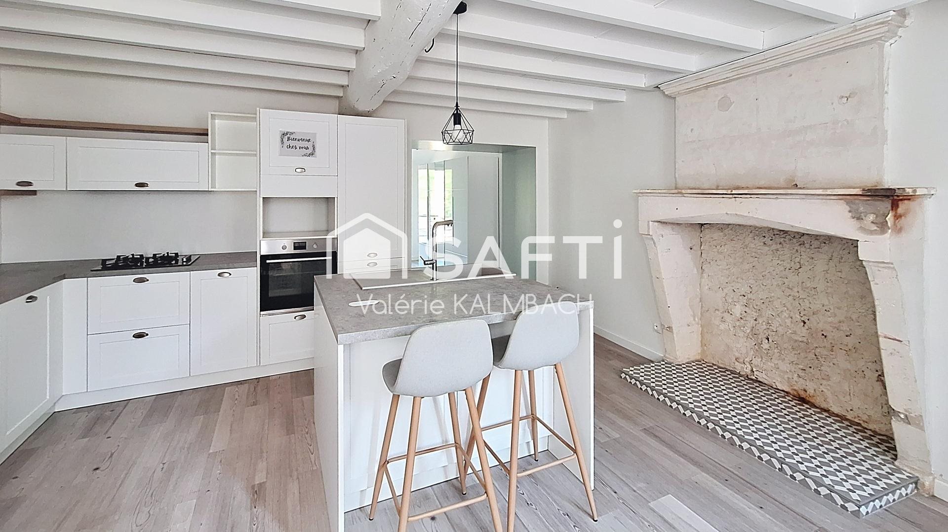 Maison à vendre, 110m², Bourg-Charente