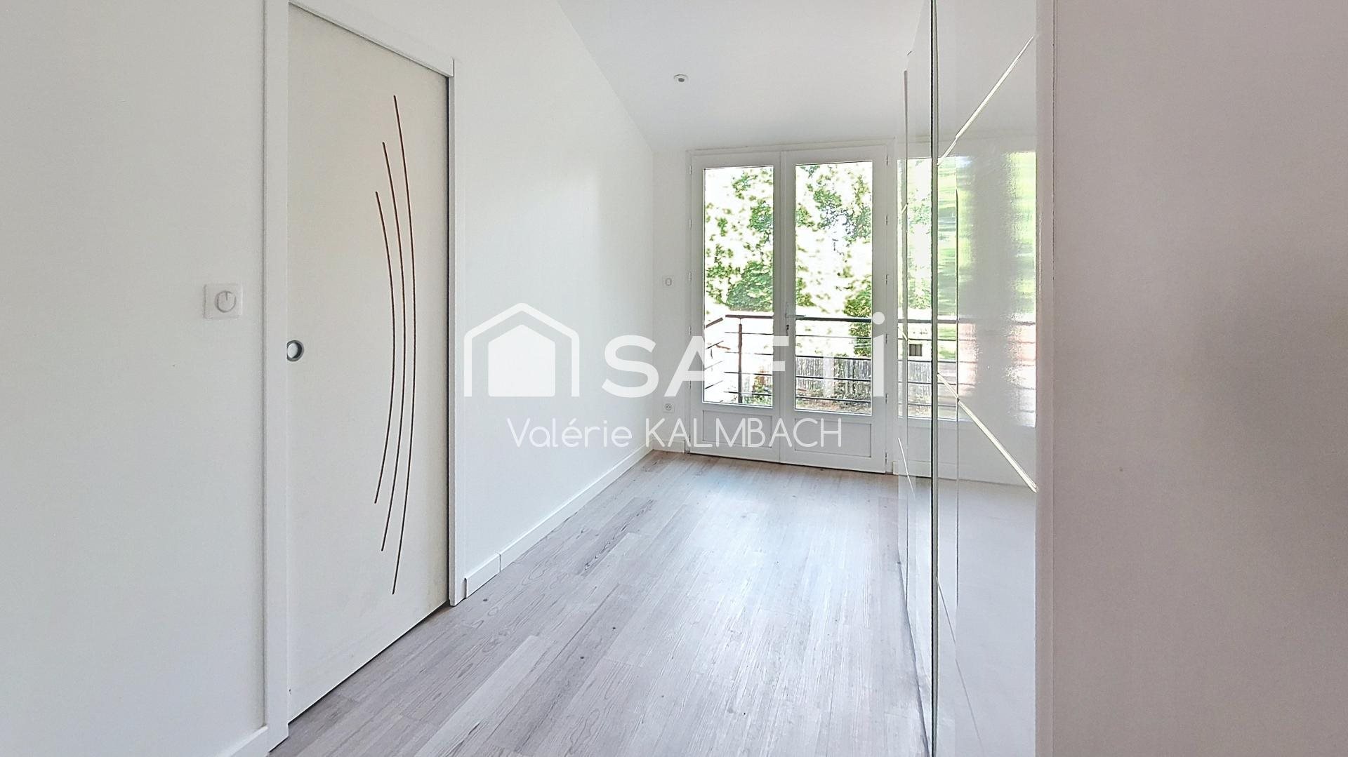 Maison à vendre, 110m², Bourg-Charente