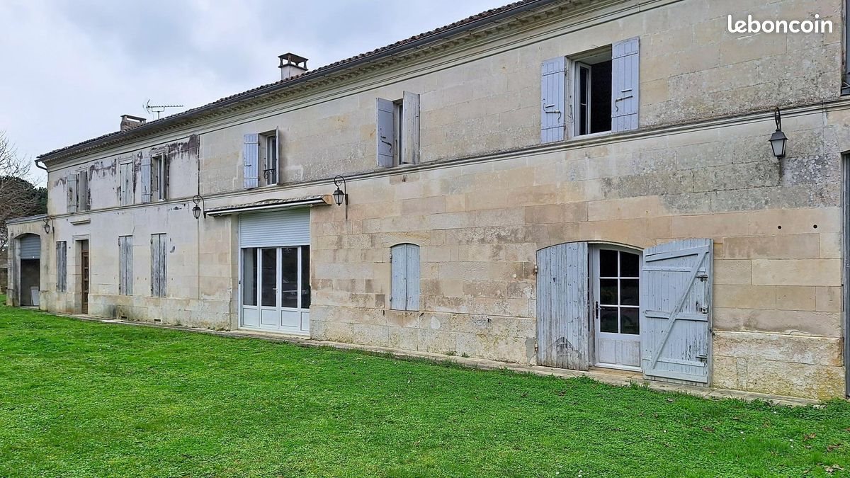 Maison à vendre, 318m², Saint-Léger
