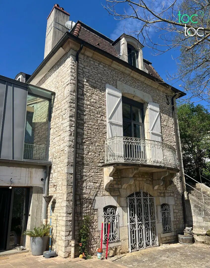 Maison à vendre, 233m², Dole