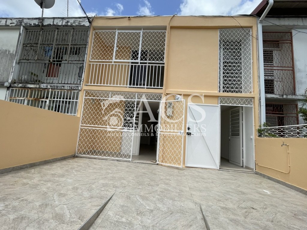 Maison à louer, 100m², Fort-de-France