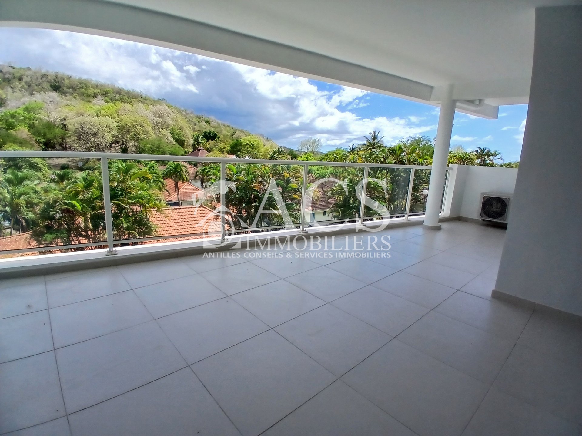 Appartement à vendre, 99m², Les Trois-Îlets