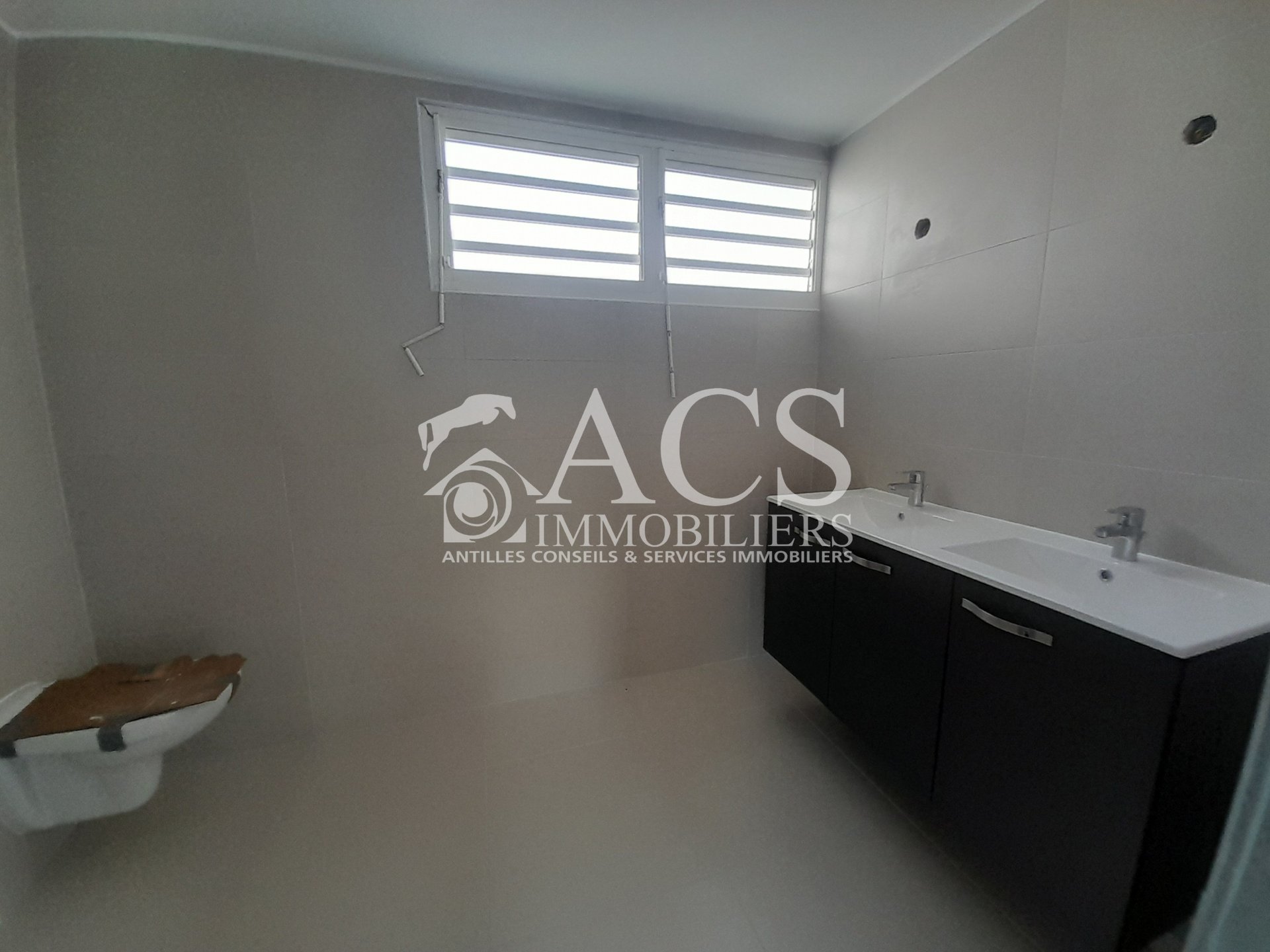 Appartement à vendre, 99m², Les Trois-Îlets