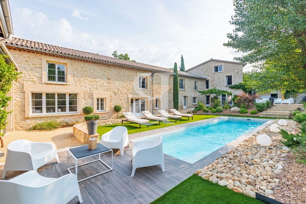 Appartement à vendre, 380m², Vaison-la-Romaine