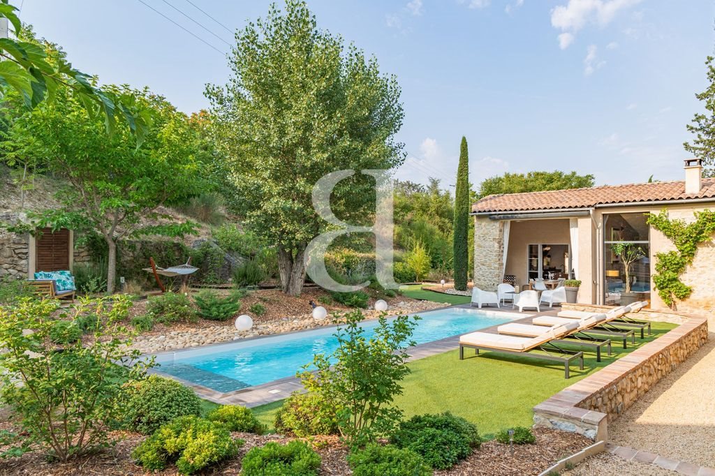 Appartement à vendre, 380m², Vaison-la-Romaine