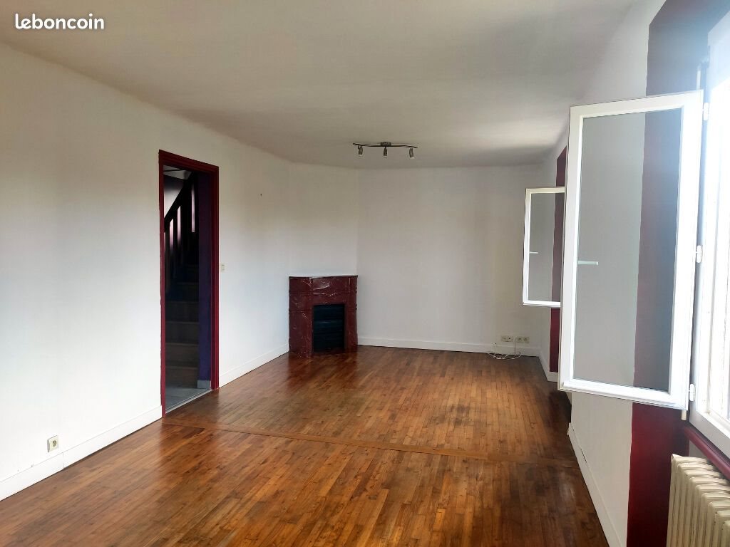 Maison à louer, 80m², Lignol
