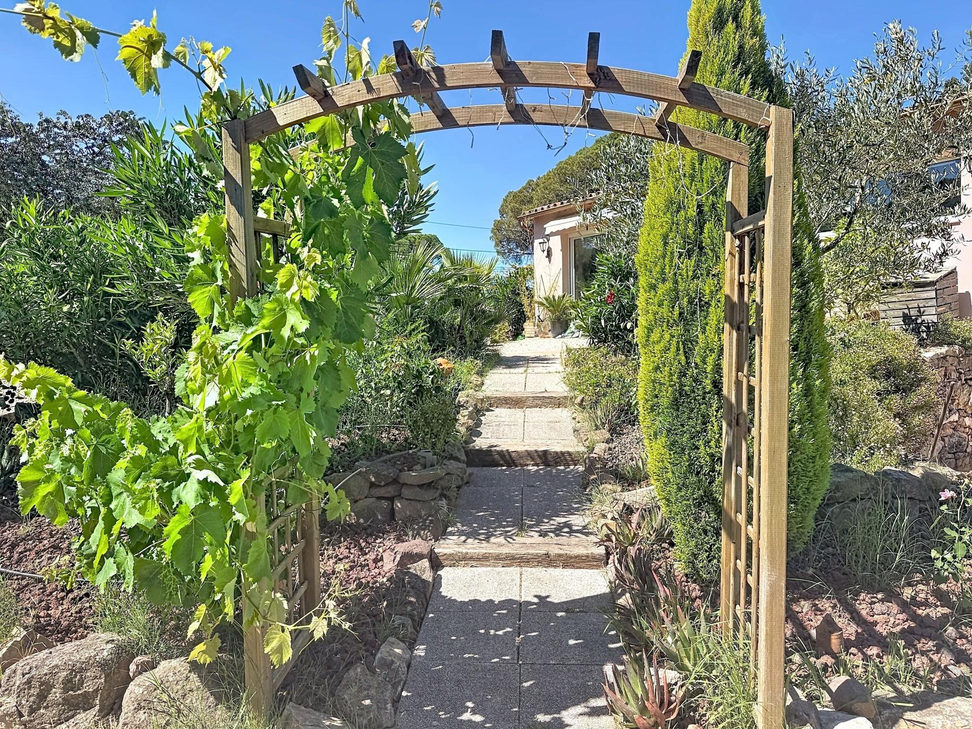 Maison à vendre, 215m², Puget-sur-Argens