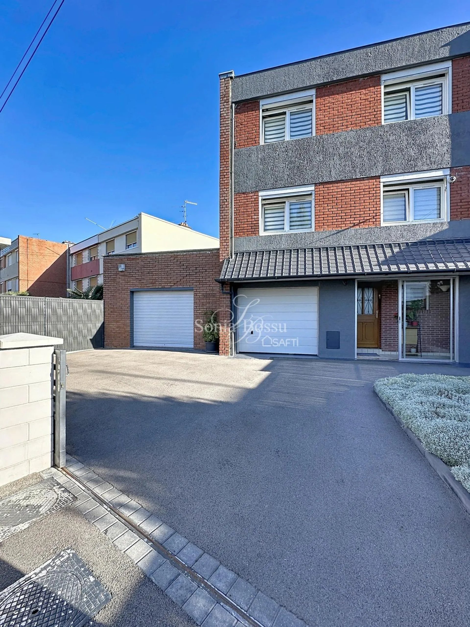 Maison à vendre, 116m², Avion