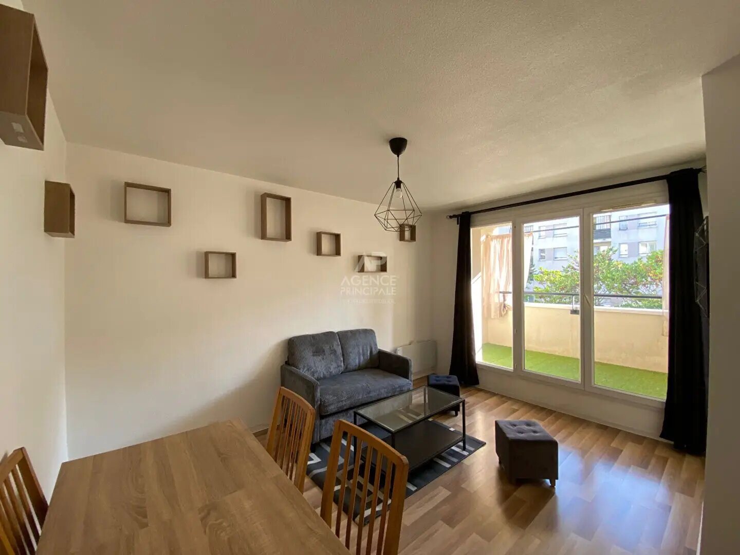 Appartement à louer, 35m², Cergy