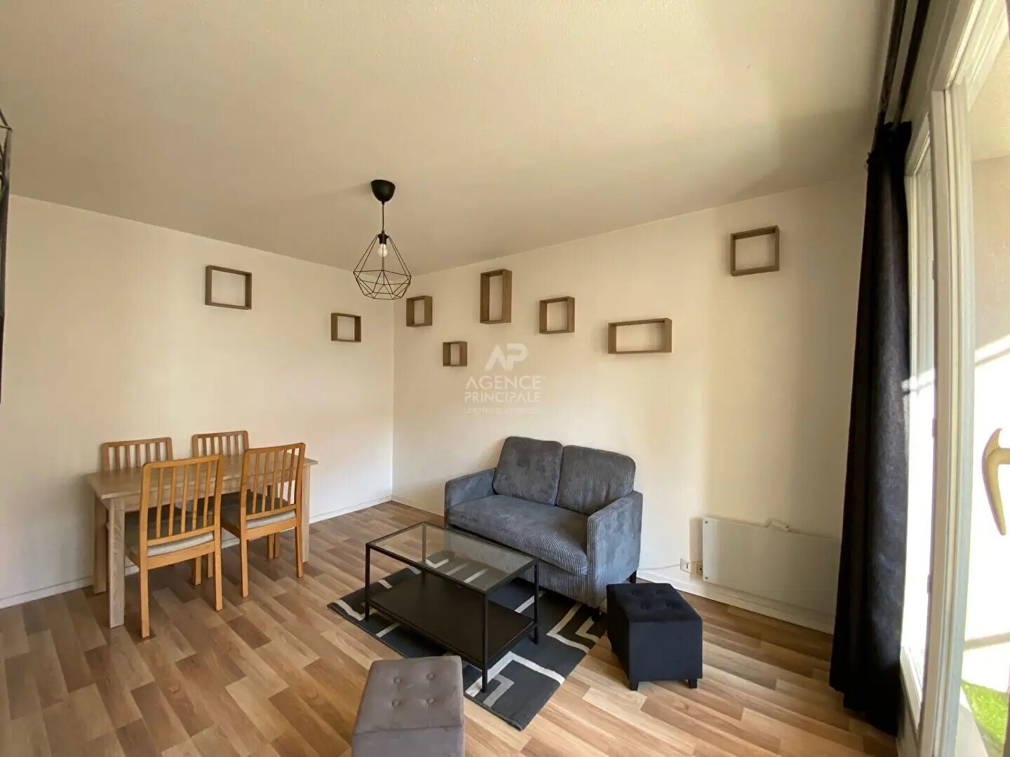 Appartement à louer, 35m², Cergy