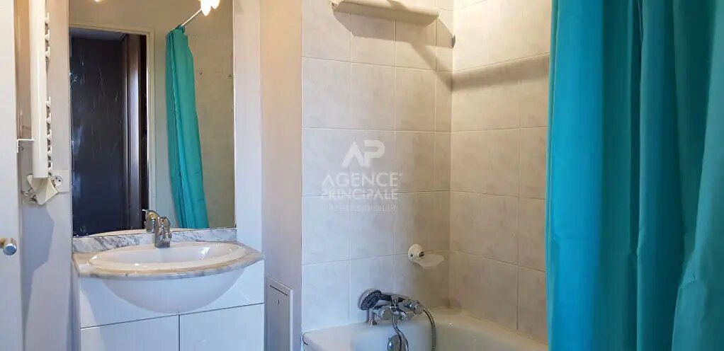 Appartement à louer, 39m², Cergy