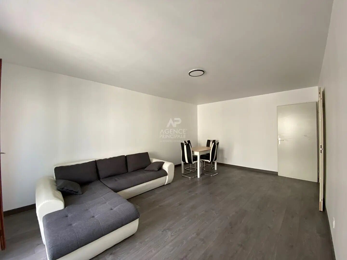Appartement à louer, 66m², Cergy
