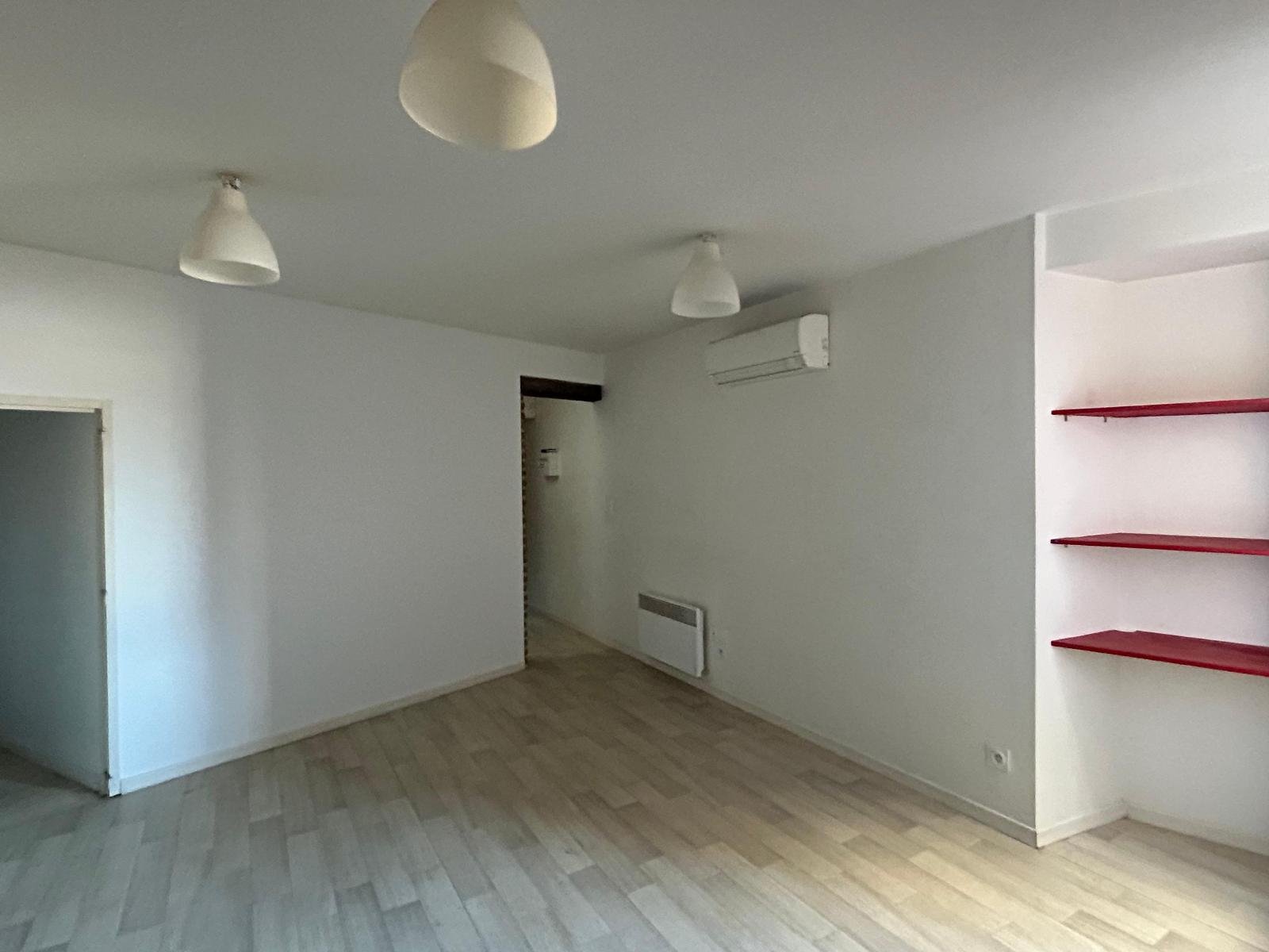 Appartement à louer, 77m², Albi