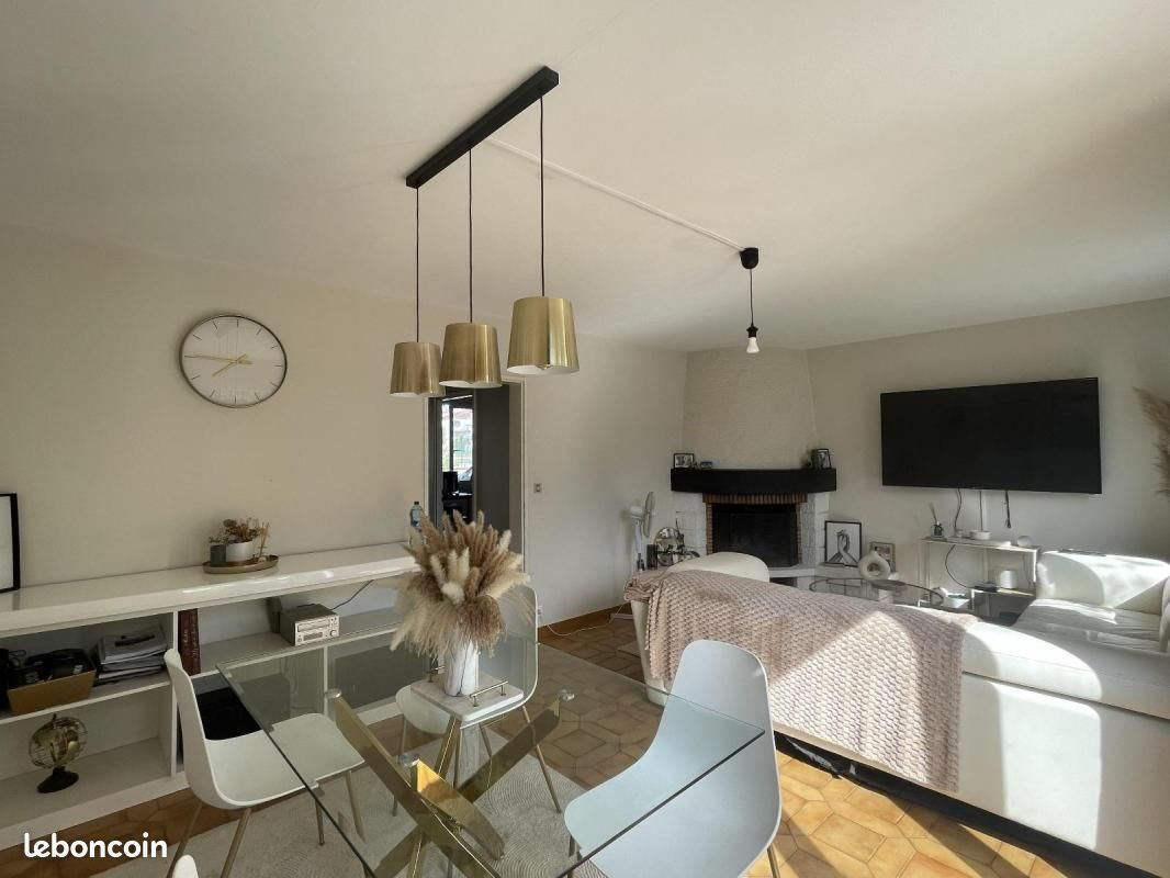 Maison à louer, 92m², Saint-Juéry